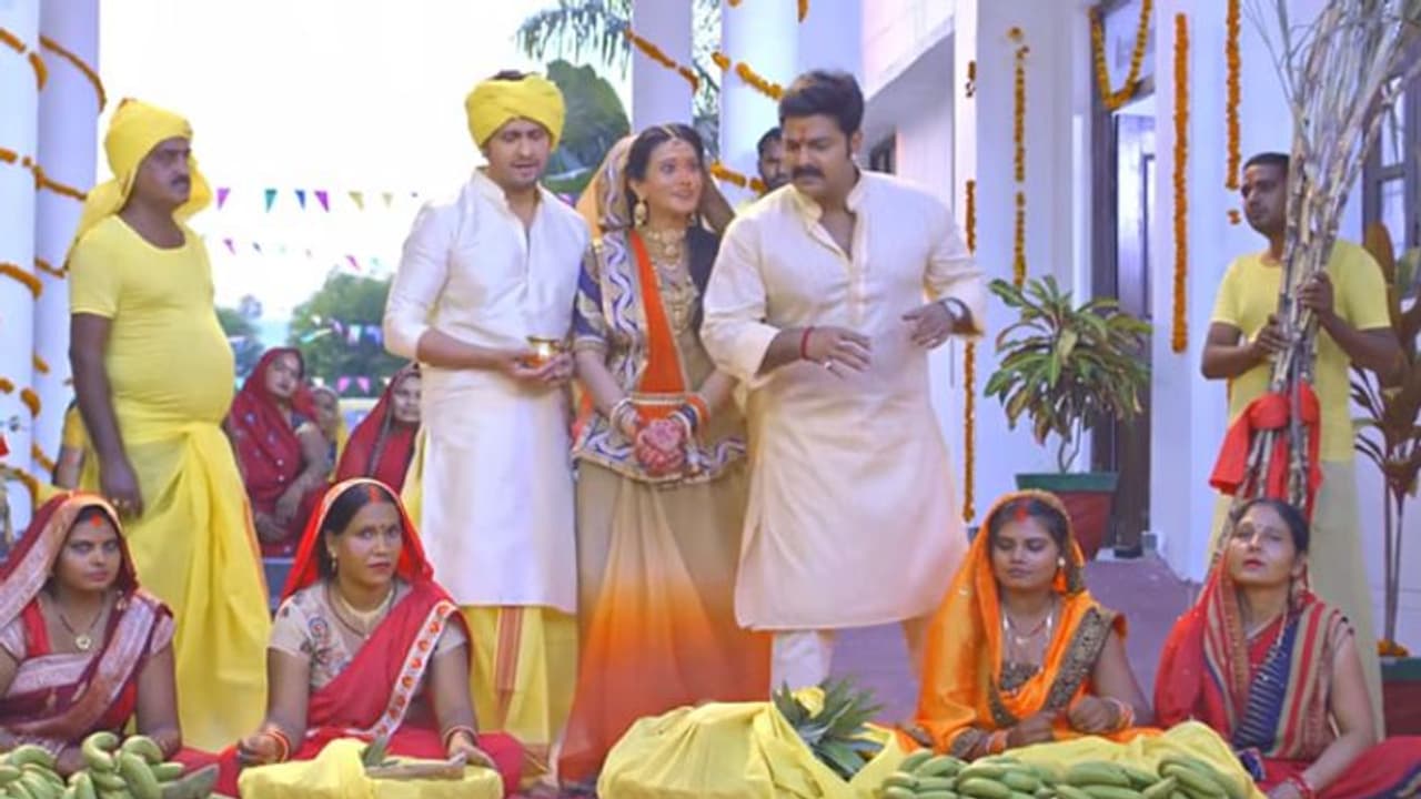 Chhath Puja: Sonu Nigam पवन सिंह के साथ छठ की छटा में डूबे, गाया ऐसा गाना हो गए Viral Chhath Puja: Sonu Nigam पवन सिंह के साथ छठ की छटा में डूबे, गाया ऐसा गाना हो गए Viral