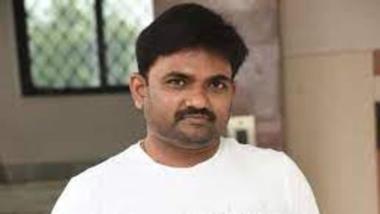 MARUTHI PUSHPA : పుష్ప టికెట్స్ దొరకడంలేదన్న మారుతి...రాశీ ఖన్నా ఏమన్నదంటే..? MARUTHI PUSHPA : పుష్ప టికెట్స్ దొరకడంలేదన్న మారుతి...రాశీ ఖన్నా ఏమన్నదంటే..?