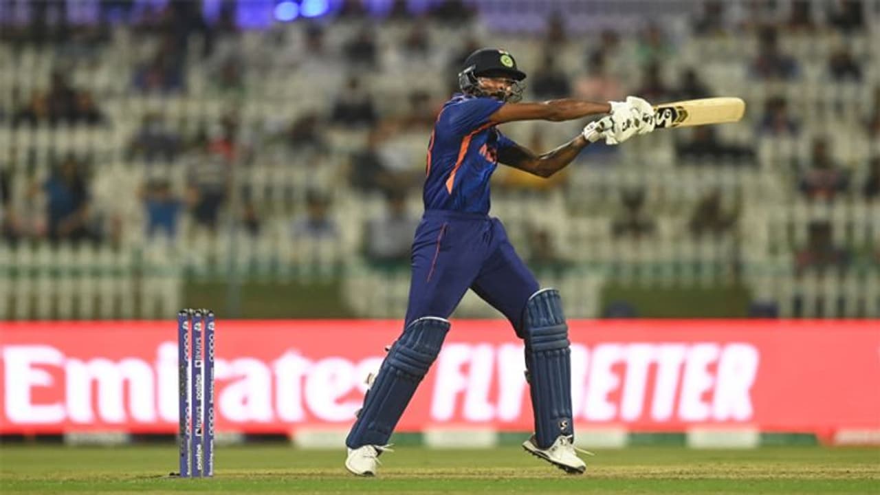 IPL 2022, SRH vs GT: Fans mock Hardik Pandya for scoring his slowest IPL half century IPL 2022, SRH vs GT: Fans mock Hardik Pandya for scoring his slowest IPL half century