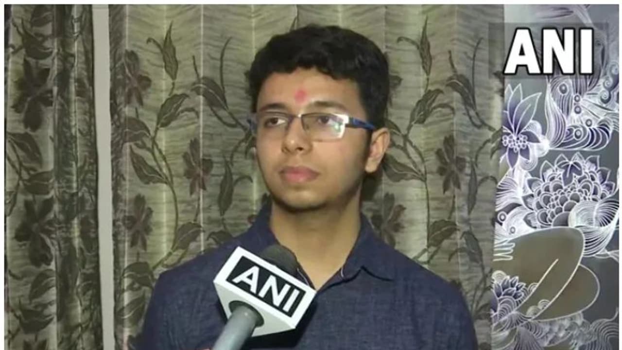 NEET exam topper| ഹോബികളൊന്നും മാറ്റിവെച്ചില്ല, അത് പഠനത്തെ കൂടുതല് ഏകാഗ്രമാക്കി; തന്മയ് ഗുപ്ത NEET exam topper| ഹോബികളൊന്നും മാറ്റിവെച്ചില്ല, അത് പഠനത്തെ കൂടുതല് ഏകാഗ്രമാക്കി; തന്മയ് ഗുപ്ത