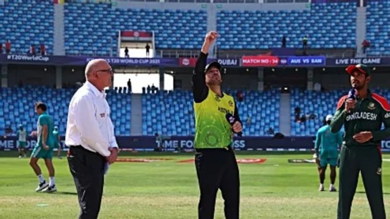 T20 World Cup| ബംഗ്ലാദേശിനെതിരെ ഓസ്ട്രേലിയക്ക് ടോസ്; ഇരു ടീമിലും മാറ്റം T20 World Cup| ബംഗ്ലാദേശിനെതിരെ ഓസ്ട്രേലിയക്ക് ടോസ്; ഇരു ടീമിലും മാറ്റം