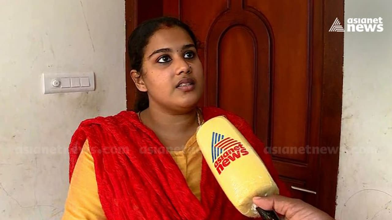 Anupama|ദത്ത് വിവാദം; കുഞ്ഞിനെ രാജ്യത്തിന് പുറത്തേക്ക് കടത്തുമോയെന്നാശങ്ക; അനുപമ വീണ്ടും പരാതി നൽകി