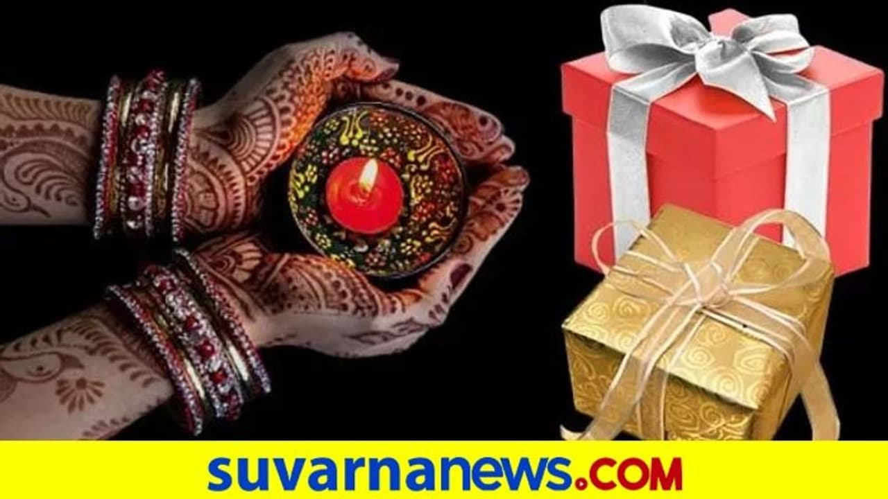 Deepavali Gift: ಈ 7 ಗ್ಯಾಜೆಟ್ ಕೊಡಬಹುದು, ಜೇಬಿಗೂ ಹೊರೆಯಿಲ್ಲ! Deepavali Gift: ಈ 7 ಗ್ಯಾಜೆಟ್ ಕೊಡಬಹುದು, ಜೇಬಿಗೂ ಹೊರೆಯಿಲ್ಲ!