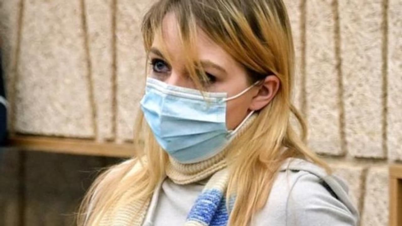 ഭര്ത്താവിന്റെയും കാമുകിയുടെയും ഫോട്ടോ കണ്ട് സമനില തെറ്റി; അഞ്ച് മക്കളെയും കൊന്ന് യുവതി ഭര്ത്താവിന്റെയും കാമുകിയുടെയും ഫോട്ടോ കണ്ട് സമനില തെറ്റി; അഞ്ച് മക്കളെയും കൊന്ന് യുവതി