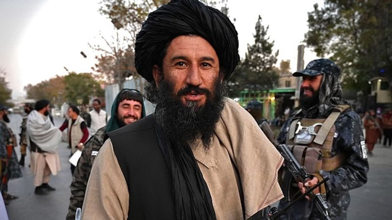Taliban warns of mass Afghan refugee exodus if US keeps funds frozen