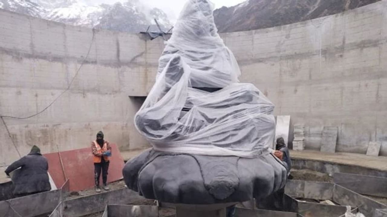 PM Modi Kedarnath Visit:आपदा में क्षतिग्रस्त हुआ था आदि शंकराचार्य का समाधि स्थल, जानें लोकार्पण की खास तैयारी PM Modi Kedarnath Visit:आपदा में क्षतिग्रस्त हुआ था आदि शंकराचार्य का समाधि स्थल, जानें लोकार्पण की खास तैयारी