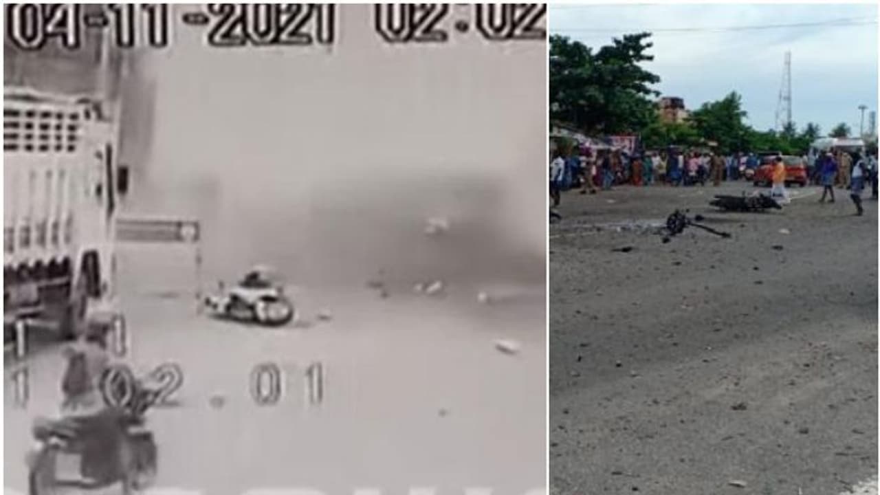 Diwali | സ്കൂട്ടറിൽ കൊണ്ടുപോകുകയായിരുന്ന പടക്കം പൊട്ടിത്തെറിച്ച് അച്ഛനും മകനും ദാരുണാന്ത്യം Diwali | സ്കൂട്ടറിൽ കൊണ്ടുപോകുകയായിരുന്ന പടക്കം പൊട്ടിത്തെറിച്ച് അച്ഛനും മകനും ദാരുണാന്ത്യം