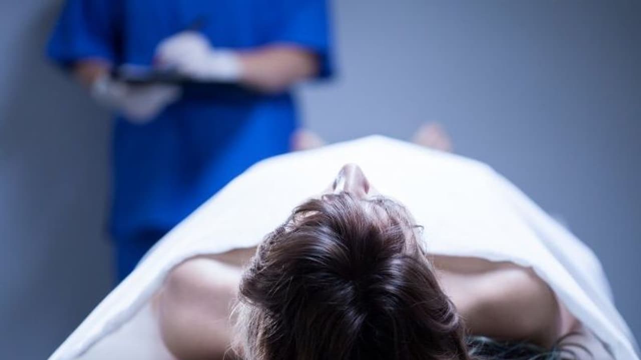 ವಿಜಯಪುರ: ಚಟ್ಟರಕಿ ಗ್ರಾಮದಲ್ಲಿ ಹೂತ ಶವ ಮರುಪರೀಕ್ಷೆ ವಿಜಯಪುರ: ಚಟ್ಟರಕಿ ಗ್ರಾಮದಲ್ಲಿ ಹೂತ ಶವ ಮರುಪರೀಕ್ಷೆ