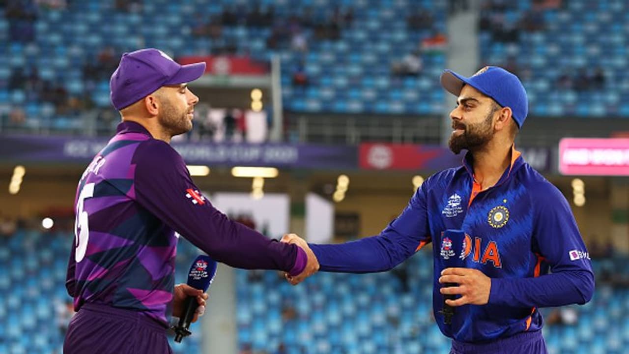 இந்தியா vs ஸ்காட்லாந்து மேட்ச்.. இந்தியாவிற்கு பெரிய வெற்றி அவசியம்! இந்த தொடரில் முதல்முறையாக டாஸ் வென்ற கோலி இந்தியா vs ஸ்காட்லாந்து மேட்ச்.. இந்தியாவிற்கு பெரிய வெற்றி அவசியம்! இந்த தொடரில் முதல்முறையாக டாஸ் வென்ற கோலி