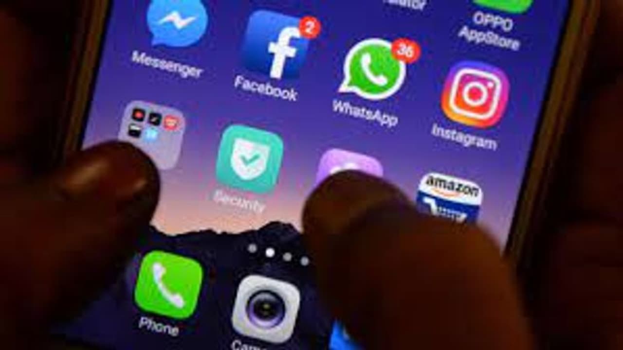  ఫేస్‌బుక్, ఇన్‌స్టాగ్రామ్ డౌన్ ! కారణం ఇదే...