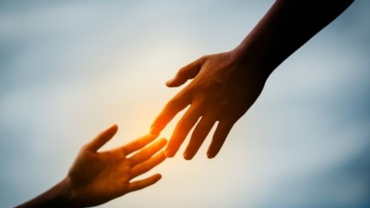 'അച്ഛൻ എങ്ങനെയാണ് അമ്മയുമായി പ്രണയത്തിലായത്‌?'; മകളുടെ ചോദ്യത്തിന് പിതാവ് നൽകിയ മറുപടി...