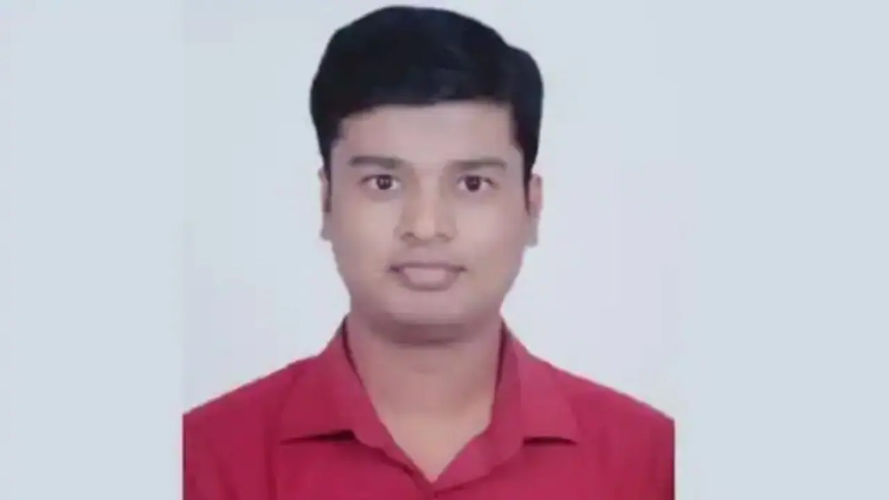 UPSC Success Story: 2 साल के बेटे को छोड़ पिता बन गए थे संत, ऐसी है UPSC 2020 क्रैक करने वाले किसलय की कहानी