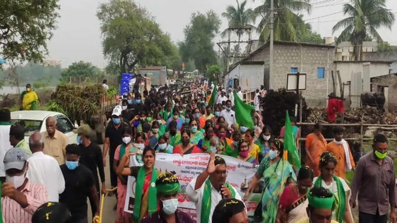 దేశరాజధాని ఢిల్లీలో అమరావతి రైతుల నిరసనలు.. ! దేశరాజధాని ఢిల్లీలో అమరావతి రైతుల నిరసనలు.. !