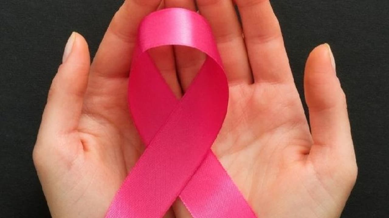 ക്യാന്‍സര്‍ രോഗത്തെ ഭയപ്പെടേണ്ട; മുന്നോട്ട് നീങ്ങാം ആത്മവിശ്വാസത്തോടെ