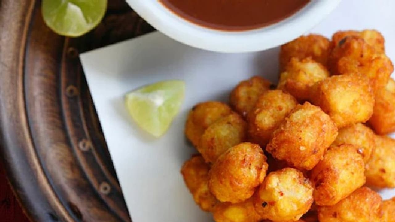 ഉരുളക്കിഴങ്ങുണ്ടോ?; എളുപ്പത്തില് തയ്യാറാക്കാം ഒരു 'വീക്കെന്ഡ് സ്നാക്' ഉരുളക്കിഴങ്ങുണ്ടോ?; എളുപ്പത്തില് തയ്യാറാക്കാം ഒരു 'വീക്കെന്ഡ് സ്നാക്'