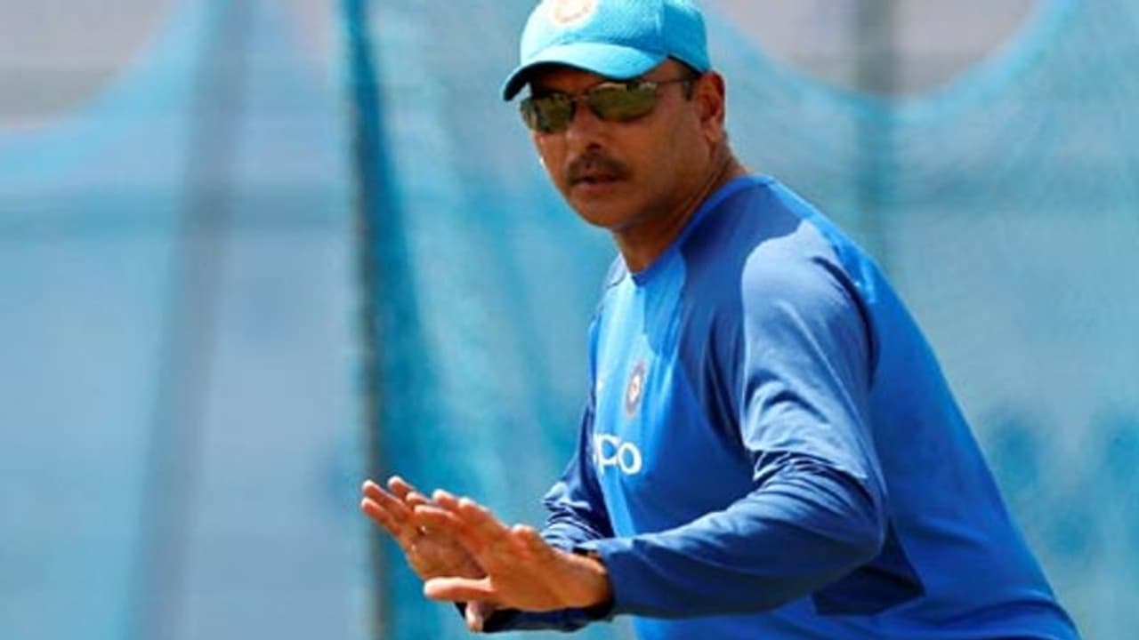 IPL 2022 ஐபிஎல் அணியின் பயிற்சியாளராக புதிய பயணத்தை தொடங்கும் ரவி சாஸ்திரி..! எந்த அணிக்கு தெரியுமா..? IPL 2022 ஐபிஎல் அணியின் பயிற்சியாளராக புதிய பயணத்தை தொடங்கும் ரவி சாஸ்திரி..! எந்த அணிக்கு தெரியுமா..?