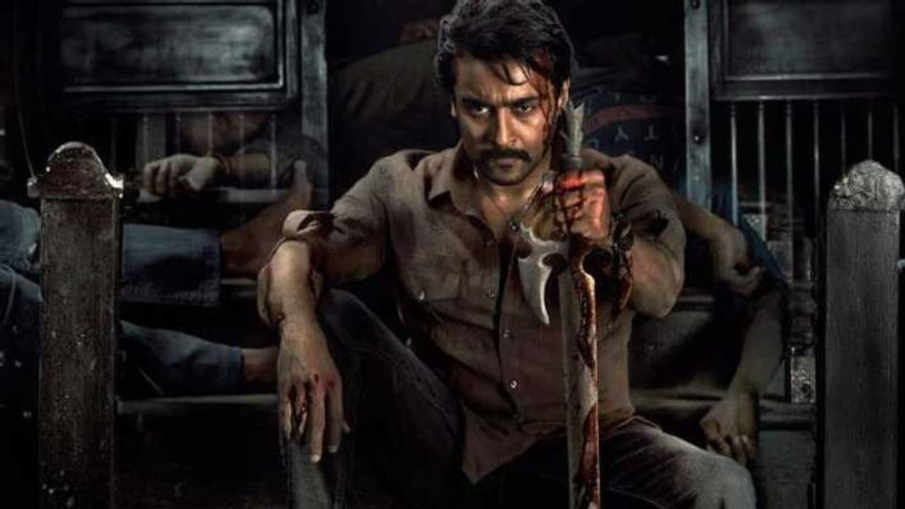 கடும் மழையிலும் இடைவிடாது நடைபெறும் சூர்யா பட சூட்டிங்; உங்க சின்சியருக்கு அளவே இல்லையா? கடும் மழையிலும் இடைவிடாது நடைபெறும் சூர்யா பட சூட்டிங்; உங்க சின்சியருக்கு அளவே இல்லையா?