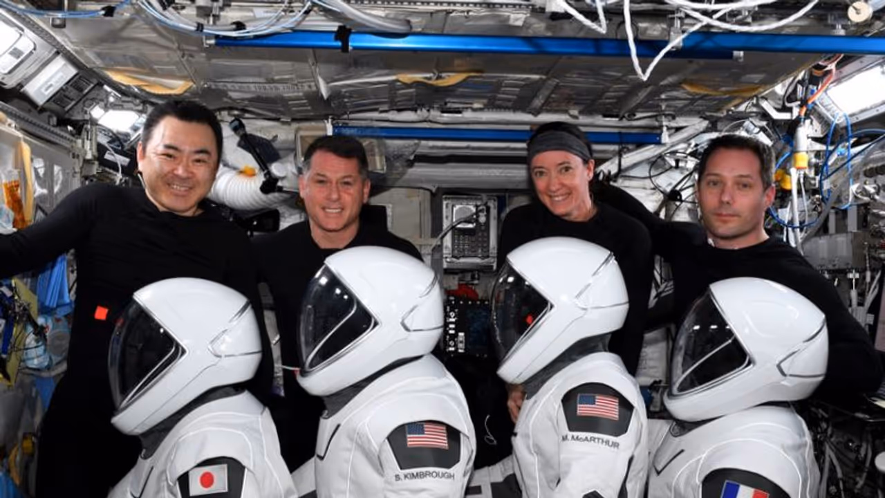 NASA astronauts to wear diapers in SpaceX capsule on their trip back to Earth; Here's why