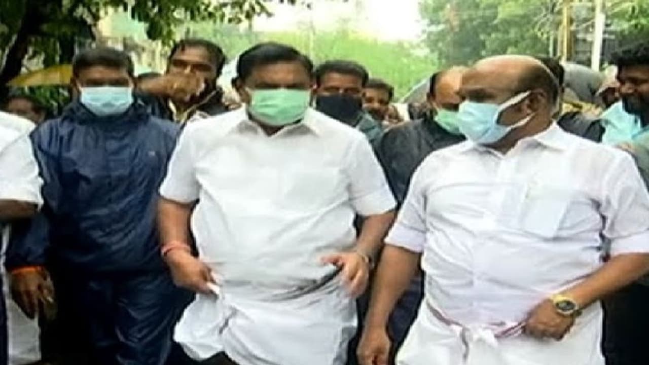 ஸ்டாலின் திட்டமிடாததே வெள்ளத்திற்கு காரணம்… எடப்பாடி கூறும் அடுக்கடுக்கான புகார்கள்!! | ChennaiFlood ஸ்டாலின் திட்டமிடாததே வெள்ளத்திற்கு காரணம்… எடப்பாடி கூறும் அடுக்கடுக்கான புகார்கள்!! | ChennaiFlood