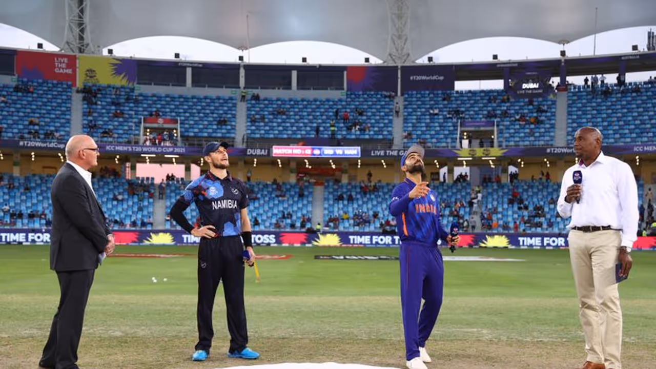 T20 World Cup 2021: Virat Kohli wins toss in final game as T20I skipper, India opts to bowl against Namibia T20 World Cup 2021: Virat Kohli wins toss in final game as T20I skipper, India opts to bowl against Namibia