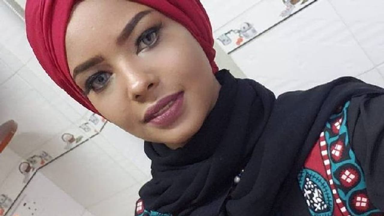 അശ്ലീല പെരുമാറ്റം ചുമത്തി യെമനി മോഡലിനെ അഞ്ചുവർഷം ജയിലിലടച്ചു, 'അടിമ'യെന്നും 'വേശ്യ'യെന്നും വിളിച്ച് ഉപദ്രവം അശ്ലീല പെരുമാറ്റം ചുമത്തി യെമനി മോഡലിനെ അഞ്ചുവർഷം ജയിലിലടച്ചു, 'അടിമ'യെന്നും 'വേശ്യ'യെന്നും വിളിച്ച് ഉപദ്രവം