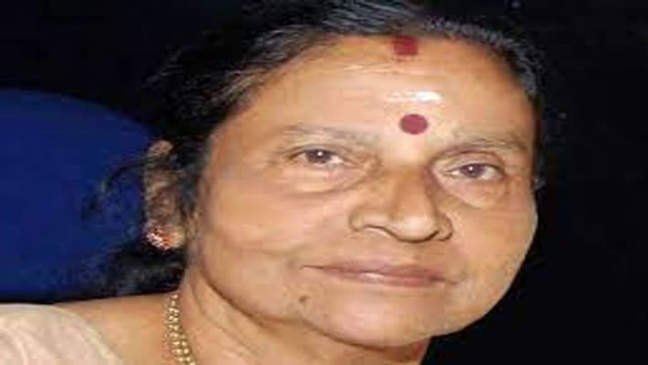 100 க்கும் மேற்பட்ட படங்களில் நடித்துள்ள பிரபலம் ; உடல்நலக்குறைவால் பழம்பெரும் நடிகை மறைவு...... 100 க்கும் மேற்பட்ட படங்களில் நடித்துள்ள பிரபலம் ; உடல்நலக்குறைவால் பழம்பெரும் நடிகை மறைவு......