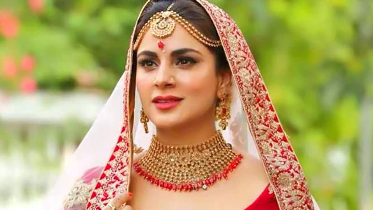 Kundali Bhagya actress Shraddha Arya dances ahead of wedding, shares photo of her groom Kundali Bhagya actress Shraddha Arya dances ahead of wedding, shares photo of her groom