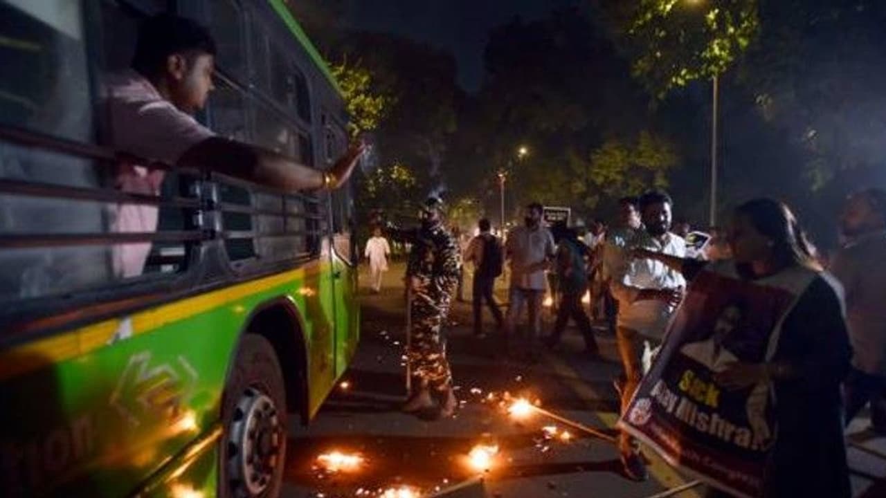 Lakhimpur Case লখিমপুর কাণ্ডের পর্দা ফাঁস করলো ফরেন্সিক রিপোর্ট কাঠগড়ায় কেন্দ্রীয় মন্ত্রীর ছেলে Lakhimpur Case লখিমপুর কাণ্ডের পর্দা ফাঁস করলো ফরেন্সিক রিপোর্ট কাঠগড়ায় কেন্দ্রীয় মন্ত্রীর ছেলে