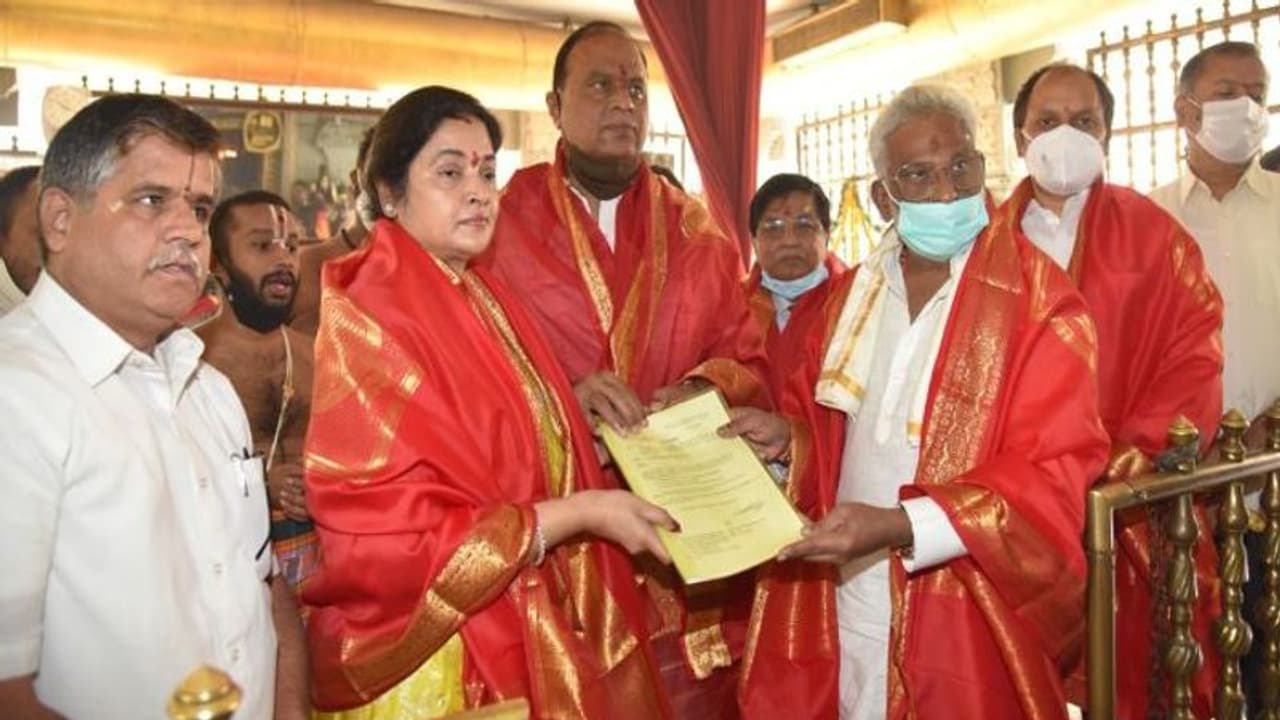 అయోధ్యలో స్థలం కాావాలని అడిగాం... ఎందుకోసమంటే...: టీటీడీ చైర్మన్ వైవి సుబ్బారెడ్డి అయోధ్యలో స్థలం కాావాలని అడిగాం... ఎందుకోసమంటే...: టీటీడీ చైర్మన్ వైవి సుబ్బారెడ్డి