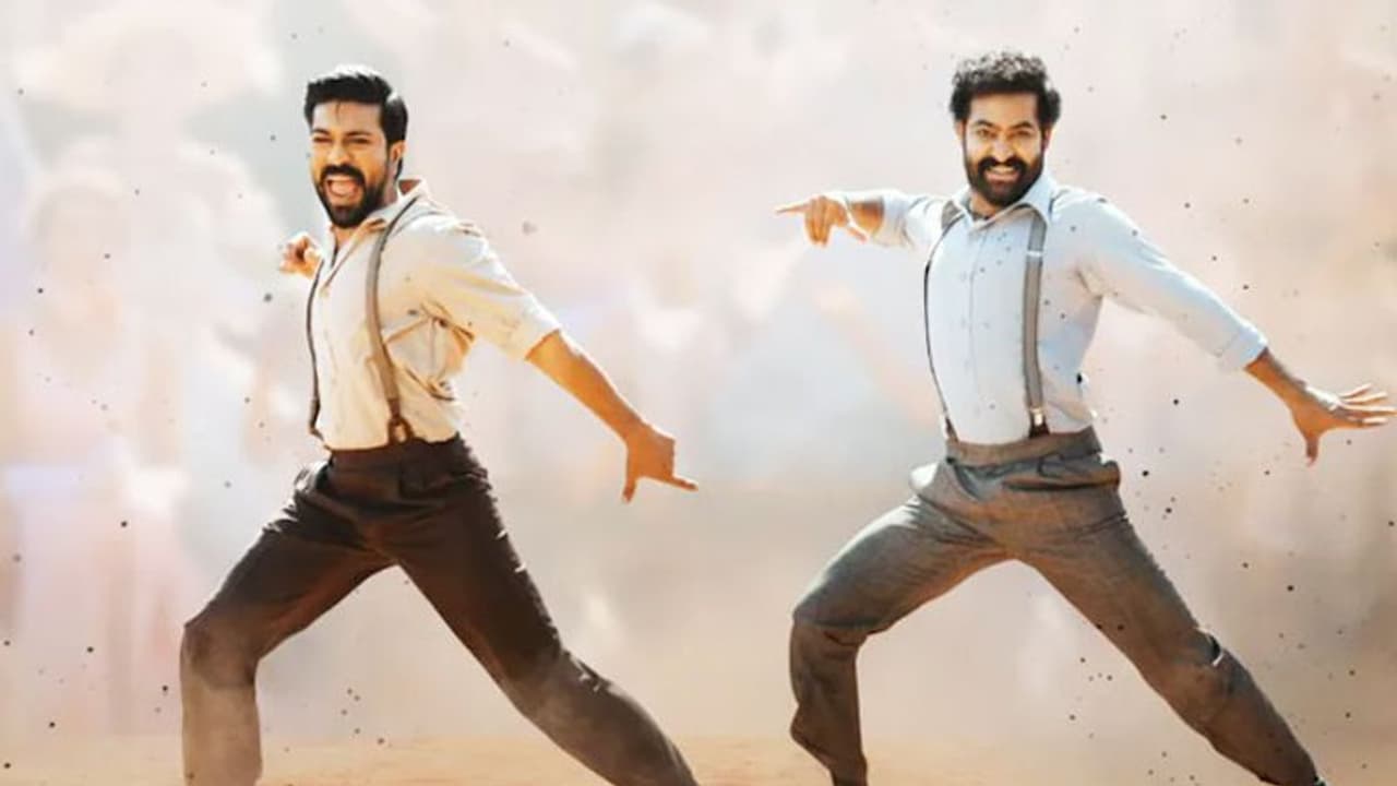 RRR का गाना 'नाचो नाचो' हुआ रिलीज, Ram Charanऔर Jr NTR का डांस मूव्स देख दीवाने हुए फैंस RRR का गाना 'नाचो नाचो' हुआ रिलीज, Ram Charanऔर Jr NTR का डांस मूव्स देख दीवाने हुए फैंस