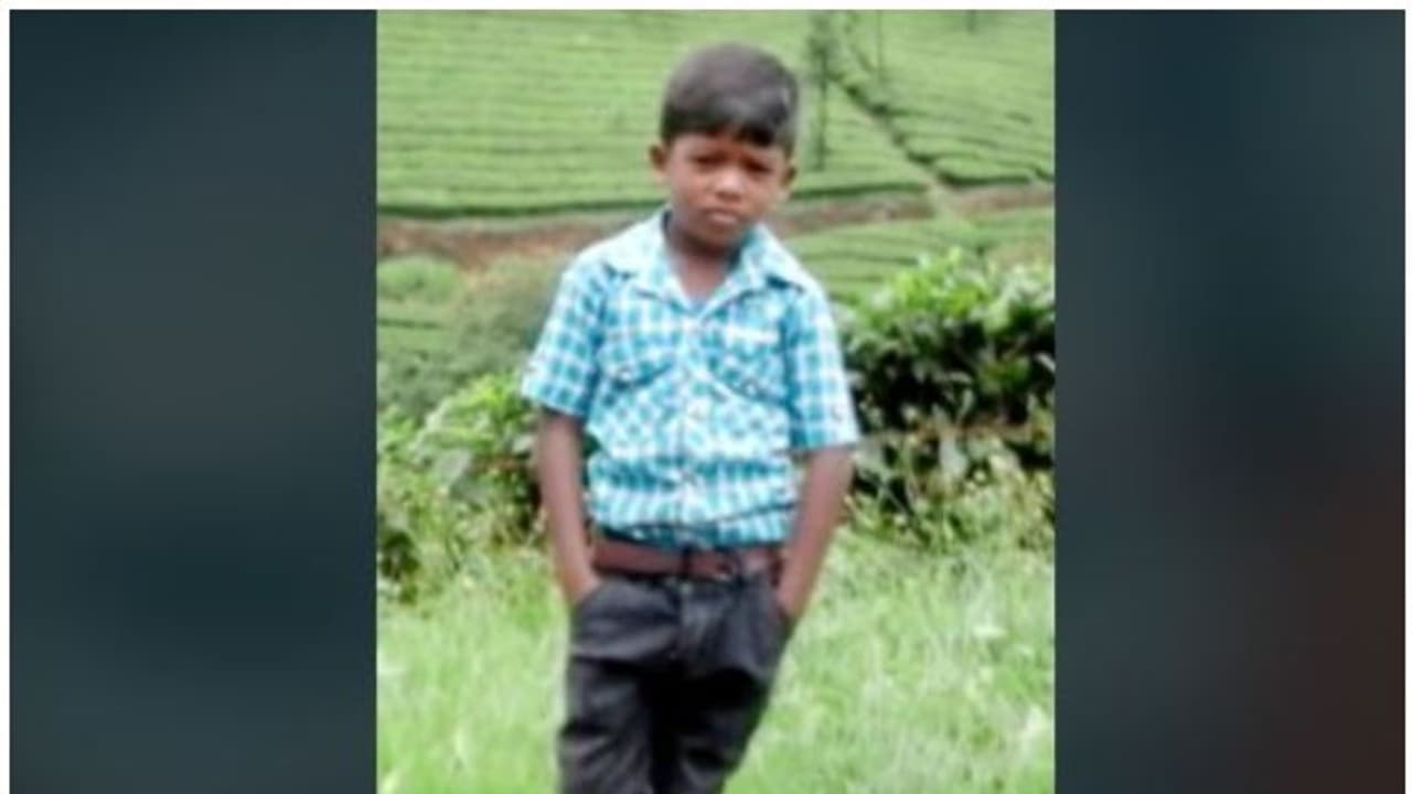 ഊഞ്ഞാലാടുന്നതിനിടെ കയര് കുരുങ്ങി 10 വയസ്സുകാരന് മരിച്ചു ഊഞ്ഞാലാടുന്നതിനിടെ കയര് കുരുങ്ങി 10 വയസ്സുകാരന് മരിച്ചു