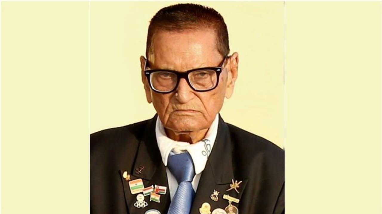 ഇന്ത്യന് ഹോക്കി ഇതിഹാസം സയ്യിദ് അലി സിബ്തൈന് നഖ്വി അന്തരിച്ചു ഇന്ത്യന് ഹോക്കി ഇതിഹാസം സയ്യിദ് അലി സിബ്തൈന് നഖ്വി അന്തരിച്ചു