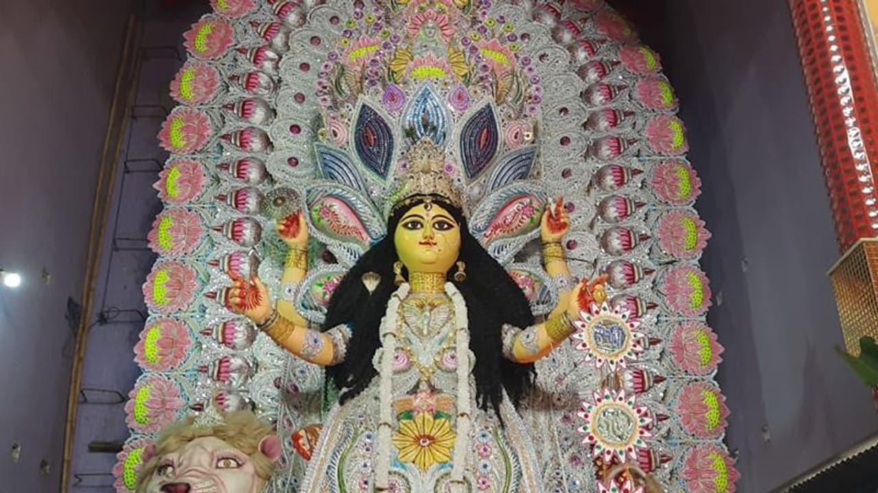 Jagadhatri Puja 2021 দেবী দুর্গার অপর রূপ, জেনে নিন পুজোর তিথি ও সময়