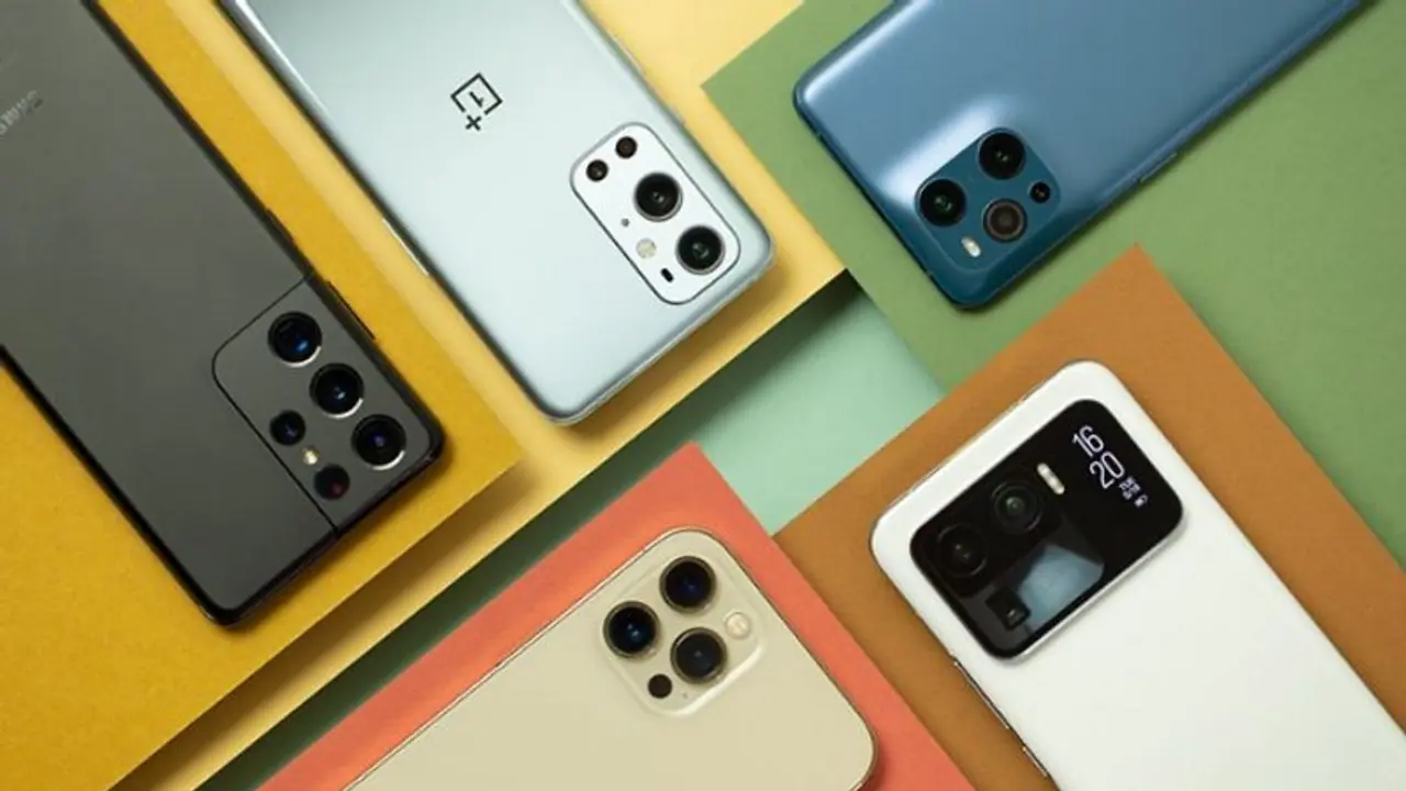 কেমন মানুষ আপনি? জানাবে আপনার মোবাইল ফোনের রং কেমন মানুষ আপনি? জানাবে আপনার মোবাইল ফোনের রং