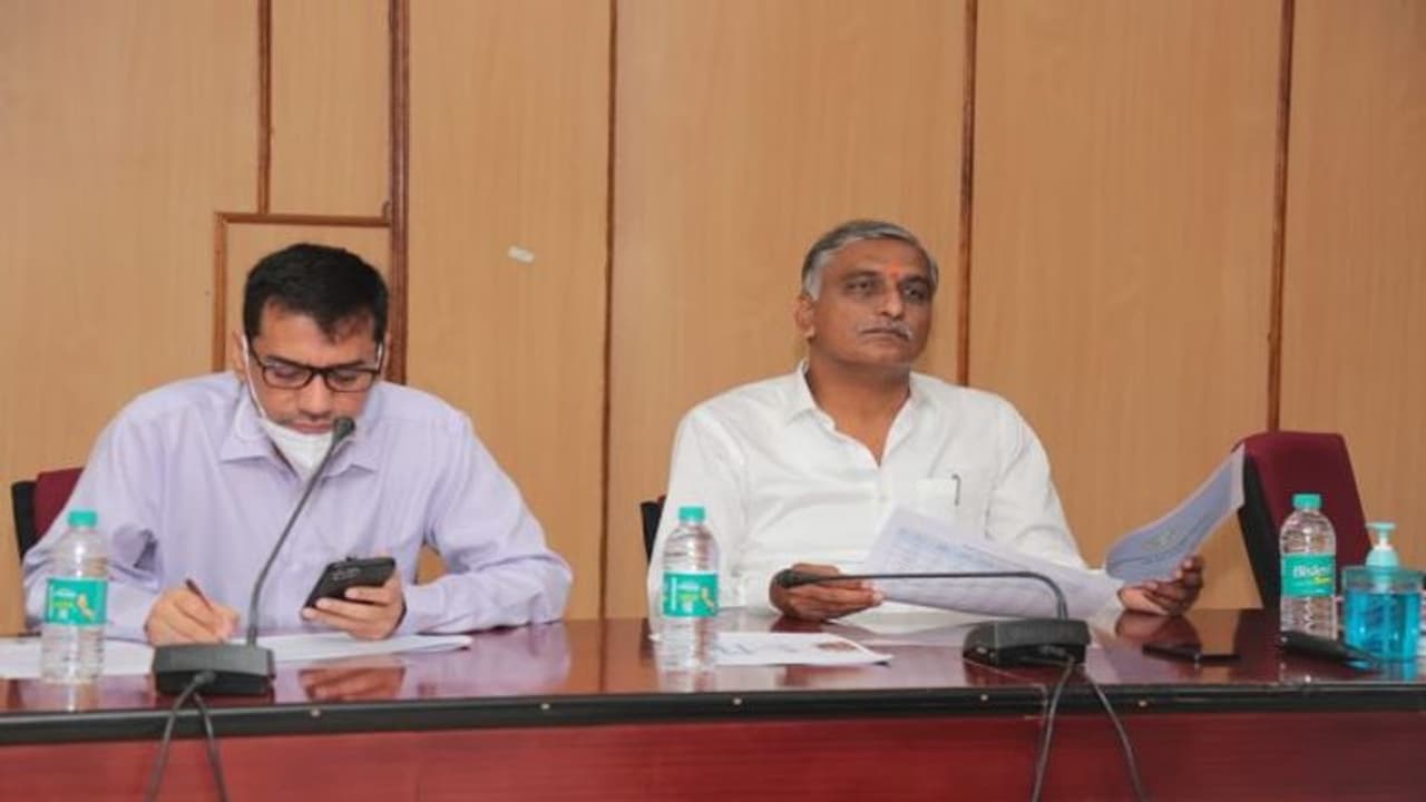 నోటిఫికేషన్ల జారీలో ఆలస్యమెందుకు?.. మంత్రి హరీశ్‌రావు అసంతృప్తి 