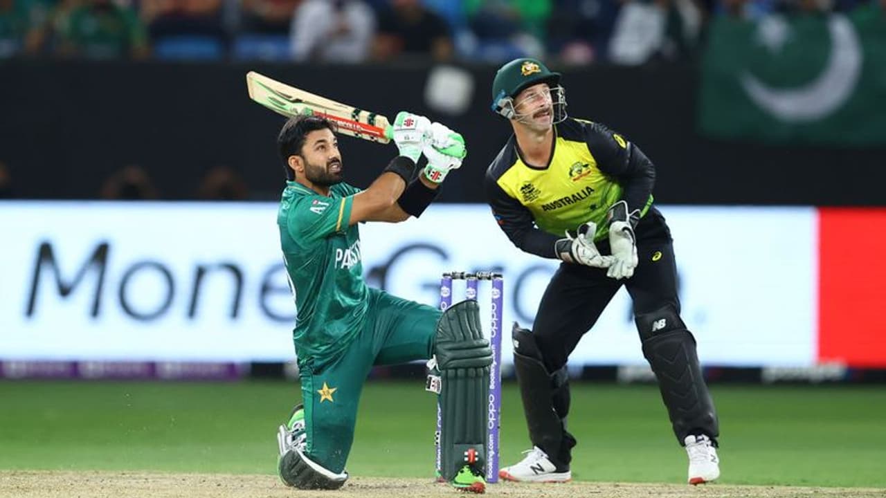 T20 WC 2021, Aus vs Pak রিজওয়ান ও ফখর জামানের দুরন্ত ব্যাটিং, অস্ট্রেলিয়াকে ১৭৭ রানের টার্গেট দিল পাকিস্তান T20 WC 2021, Aus vs Pak রিজওয়ান ও ফখর জামানের দুরন্ত ব্যাটিং, অস্ট্রেলিয়াকে ১৭৭ রানের টার্গেট দিল পাকিস্তান