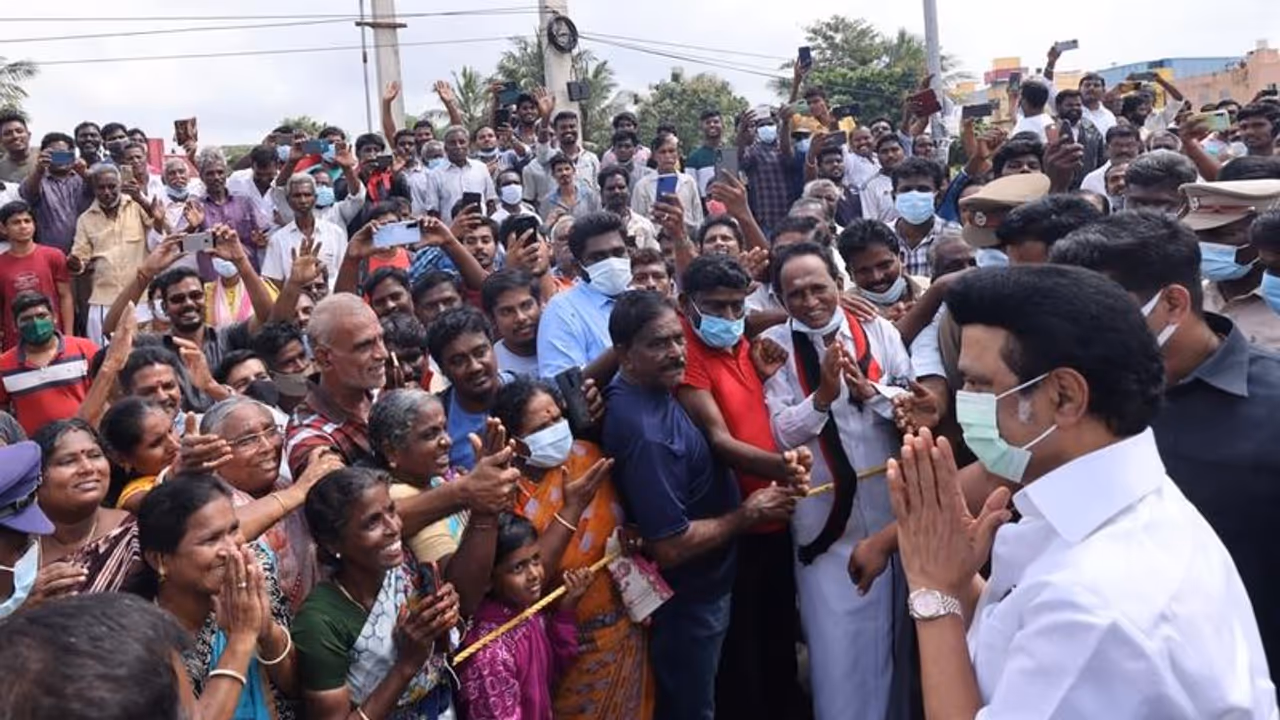 கொங்கு எங்கள் கோட்டை... ஸ்டாலினுக்கு எதிராக நடந்த சம்பவம்... அதே மேடையில் வானதி சீனிவாசன்..! கொங்கு எங்கள் கோட்டை... ஸ்டாலினுக்கு எதிராக நடந்த சம்பவம்... அதே மேடையில் வானதி சீனிவாசன்..!