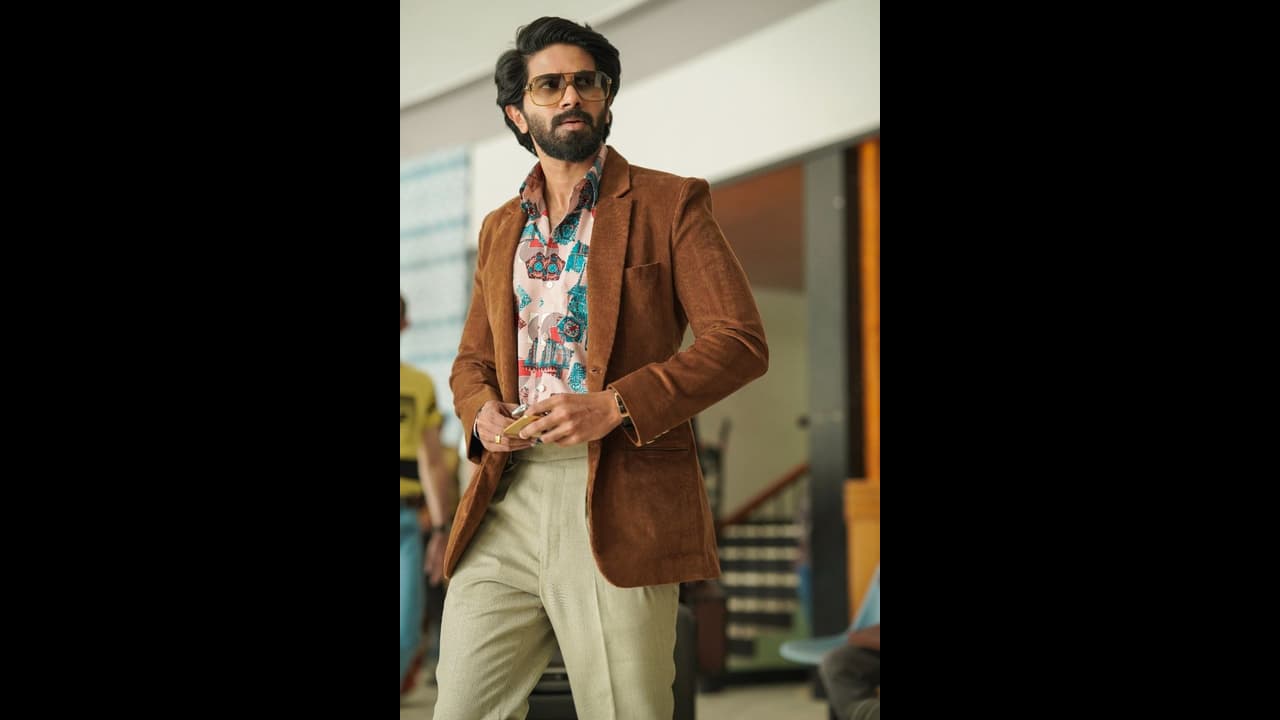 dulquer salmaan has covid : கொரோனாவால் பாதிக்கப்பட்ட துல்கர் சல்மான்..பிரபலங்களை குறி வைத்து தாக்கும் வைரஸ்.. dulquer salmaan has covid : கொரோனாவால் பாதிக்கப்பட்ட துல்கர் சல்மான்..பிரபலங்களை குறி வைத்து தாக்கும் வைரஸ்..