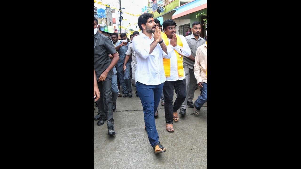 ఆర్థిక సంఘం నిధుల అక్రమ మళ్లింపు.. సర్పంచ్లపై కేసు ఎత్తేయాలి: జగన్కు నారా లోకేష్ లేఖ ఆర్థిక సంఘం నిధుల అక్రమ మళ్లింపు.. సర్పంచ్లపై కేసు ఎత్తేయాలి: జగన్కు నారా లోకేష్ లేఖ