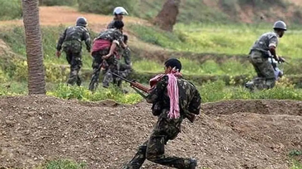 Maharashtra: गढ़चिरौली में पुलिस ने मुठभेड़ में मार गिराए 26 नक्सली, तीन जवान घायल Maharashtra: गढ़चिरौली में पुलिस ने मुठभेड़ में मार गिराए 26 नक्सली, तीन जवान घायल