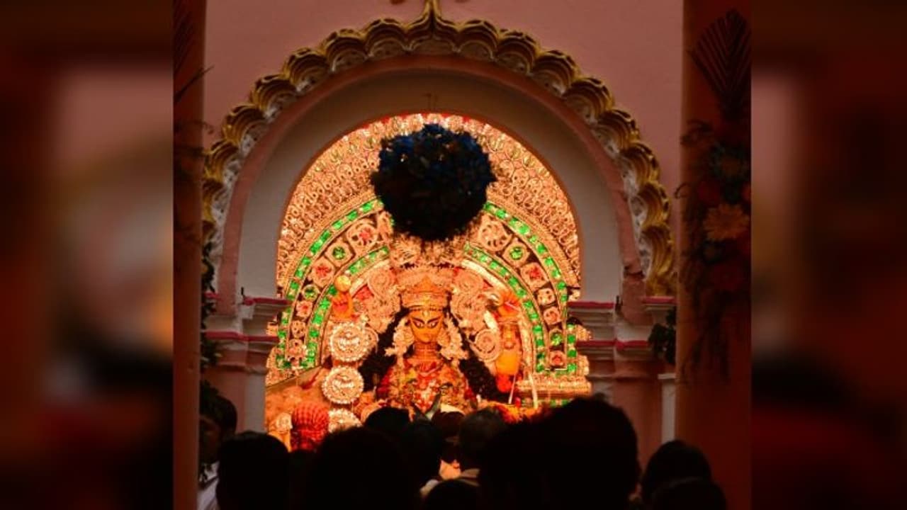 Jagadhatri Puja 2021: কৃষ্ণনগরের মা জলেশ্বরীর 'ধুনো পোড়া' চলে আসছে আজও