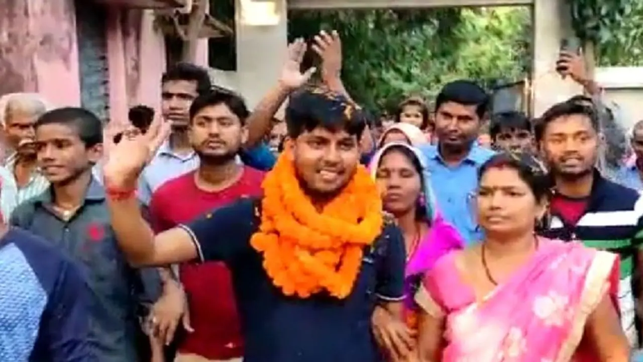 कल तक पिता के साथ बेचते थे पान, अब BPSC में मिली 278वीं रैंक, जानिए BDO अरविंद कुमार की सफलता के बारें में..