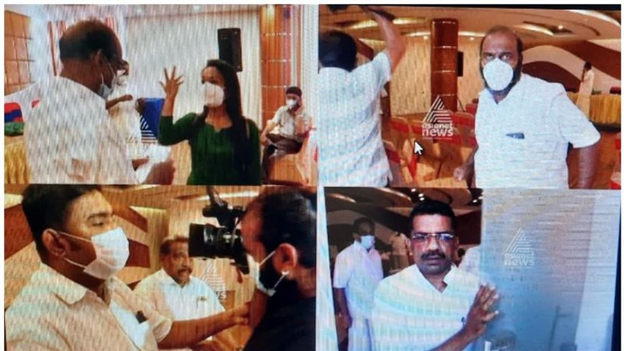 Media Attack|കോഴിക്കോട് മാധ്യമ പ്രവർത്തകർക്ക് നേരെ കോൺഗ്രസ് ആക്രമണം; പൊലീസ് അന്വേഷണം തുടരുന്നു Media Attack|കോഴിക്കോട് മാധ്യമ പ്രവർത്തകർക്ക് നേരെ കോൺഗ്രസ് ആക്രമണം; പൊലീസ് അന്വേഷണം തുടരുന്നു