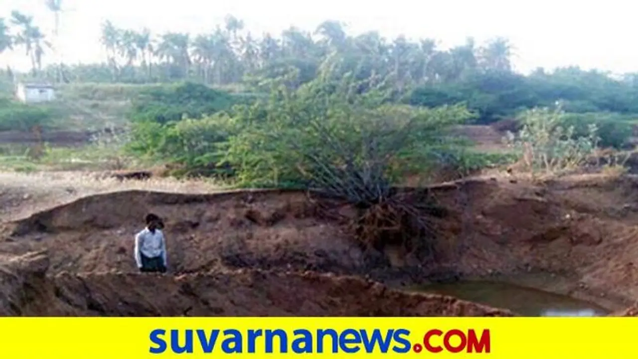 Vijayanagara| ಎತ್ತಿನ ಬಂಡಿಯಲ್ಲಿ ಅಕ್ರಮ ಮರಳು ಸಾಗಾಟ..! Vijayanagara| ಎತ್ತಿನ ಬಂಡಿಯಲ್ಲಿ ಅಕ್ರಮ ಮರಳು ಸಾಗಾಟ..!