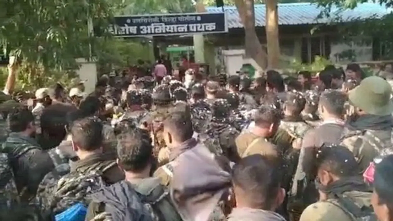 गढ़चिरौली मुठभेड़: 26 नक्सलियों की लाशें लेकर लौटे कमांडो, स्वागत में बजाए गए ढोल, 1.36 करोड़ रुपए था इनाम