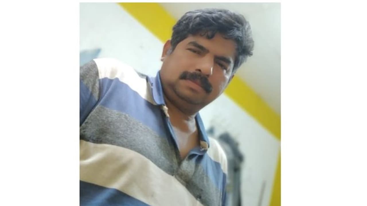 ആറുവർഷമായി നാട്ടിൽ പോകാത്ത പ്രവാസി മലയാളി മരിച്ചു ആറുവർഷമായി നാട്ടിൽ പോകാത്ത പ്രവാസി മലയാളി മരിച്ചു