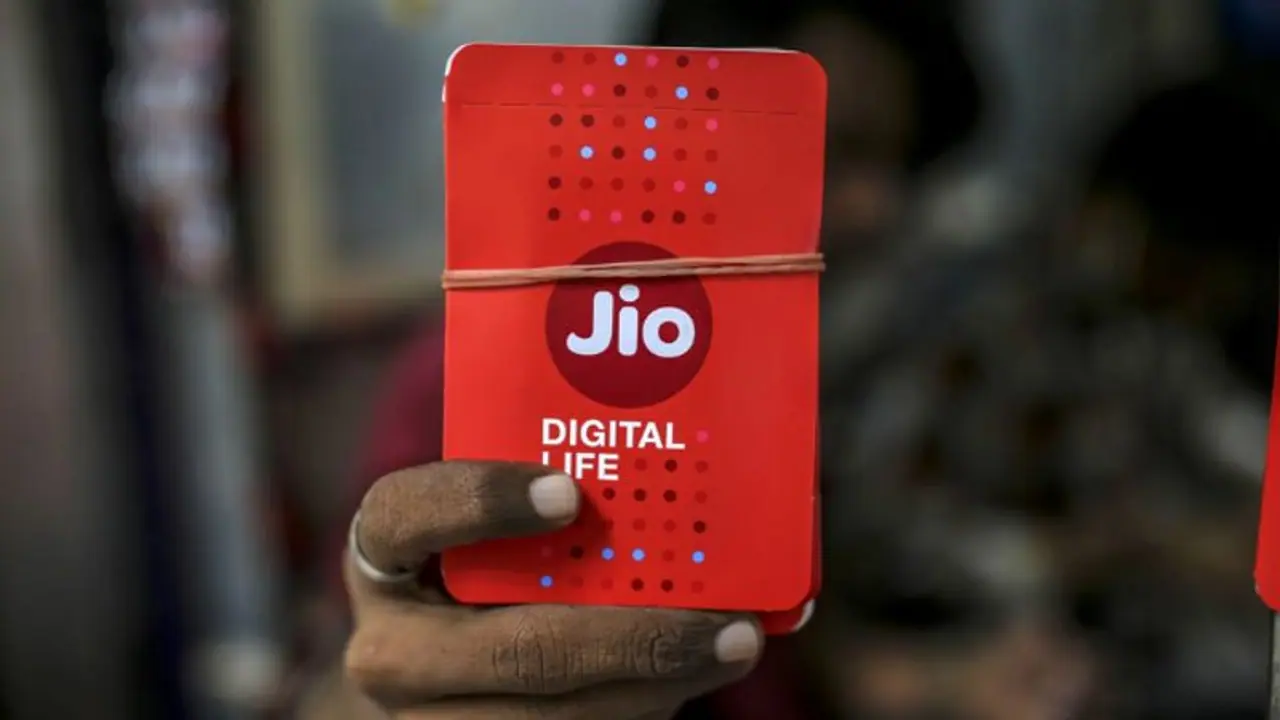 Jio জিও র রিচার্জ প্ল্যানে রয়েছে দৈনিক ২ জিবি ডেটা পাওয়ার সুবিধা, দেখে নিন প্ল্যানগুলো কী কী Jio জিও র রিচার্জ প্ল্যানে রয়েছে দৈনিক ২ জিবি ডেটা পাওয়ার সুবিধা, দেখে নিন প্ল্যানগুলো কী কী