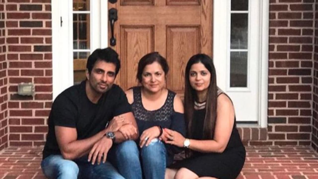 Sonu Sood রাজনীতির ময়দানে এবার সোনু সুদের বোন, পঞ্জাব নির্বাচনেই শুরু নয়া ইনিংস