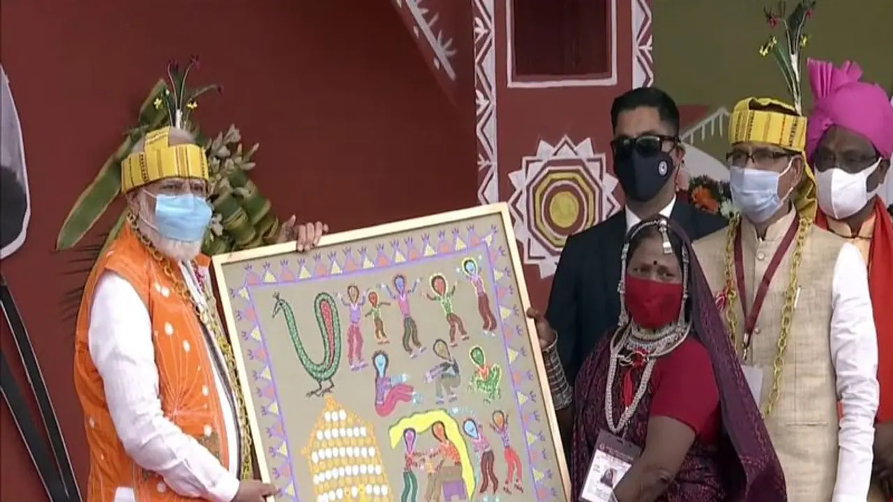 PM Modi In Bhopal : कौन हैं भूरी बाई जिन्होंने मोदी को दिया अनमोल तोहफा, जानिए इसकी खासियतें..