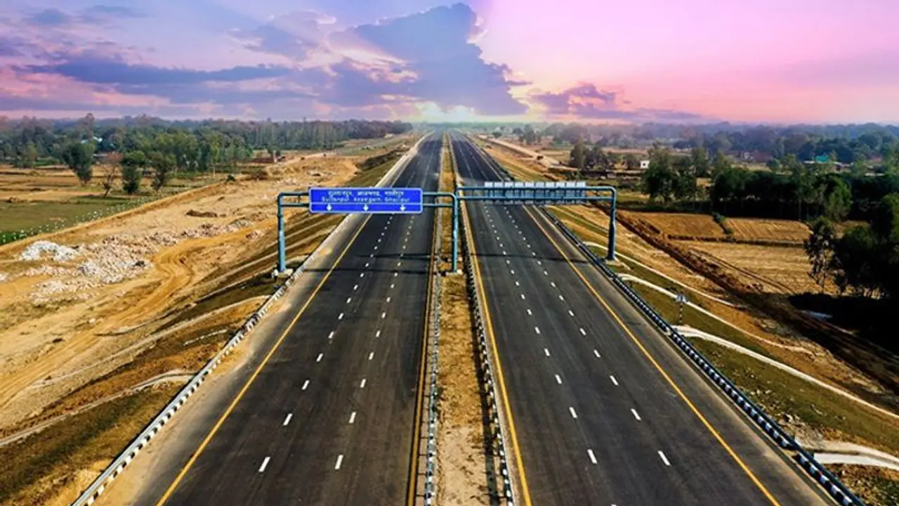 Purvanchal Expressway Inauguration| ಸೇನಾ ಸರಕು ವಿಮಾನದಲ್ಲಿ ಮೋದಿ ಲ್ಯಾಂಡಿಂಗ್‌!